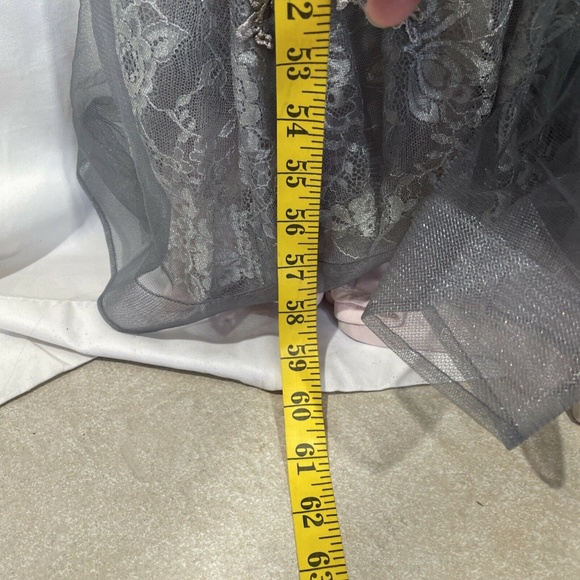 NEW La‎ Femme Lace Off Shoulder Fit & Flare Gown W/ Train Pink/Grey [SZ 6 ] - Picture 4 of 12